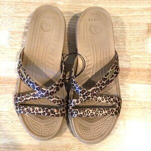 Crocs Kadee II Size 9 Leopard Gold Womens Sandal Soft Cushion Sole